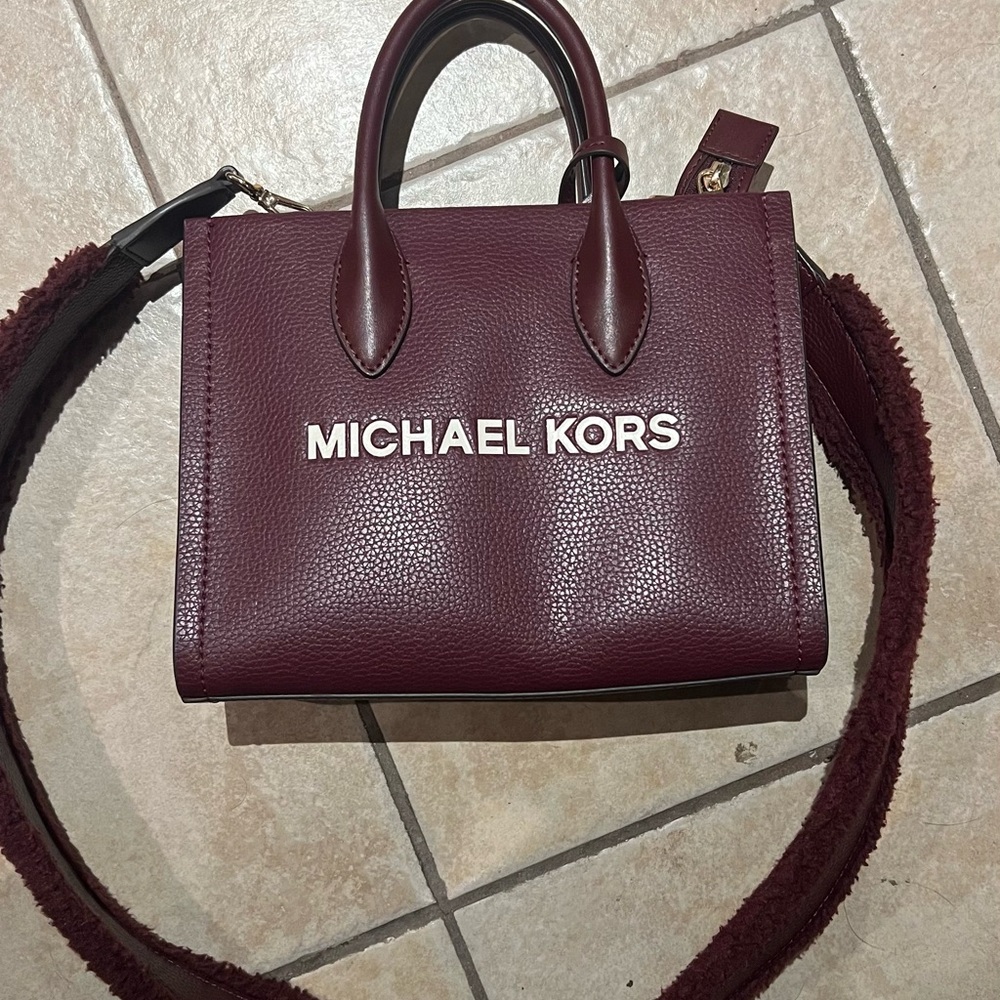 Michael Kors Burgundy pebbles leather Bag  with Crossbody Strap